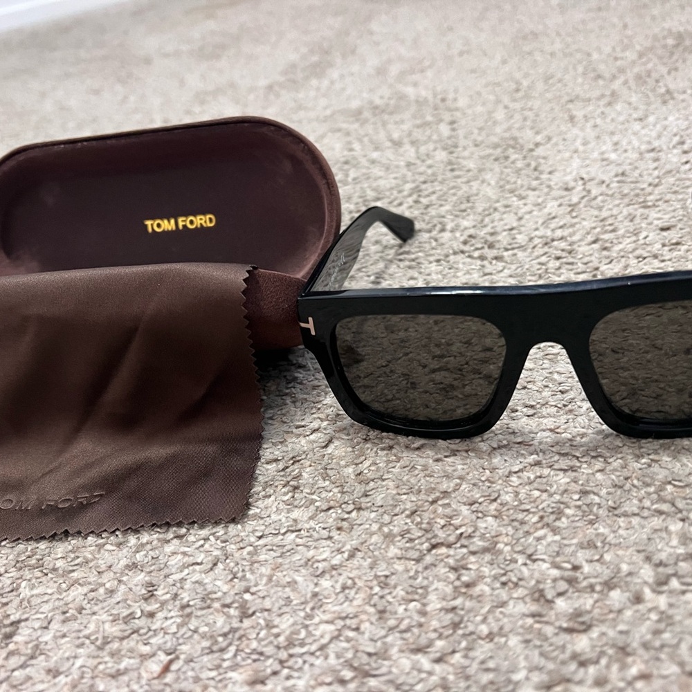 Tom Ford Sunglasses unisex
